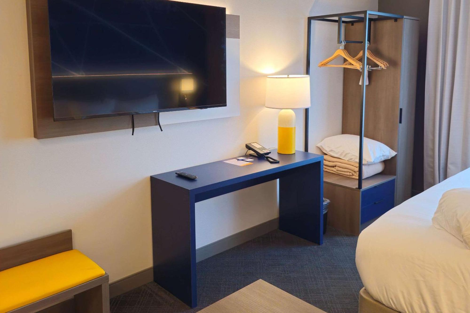 Comfort Inn & Suites At Sanford Sports Complex Су-Фолс Экстерьер фото