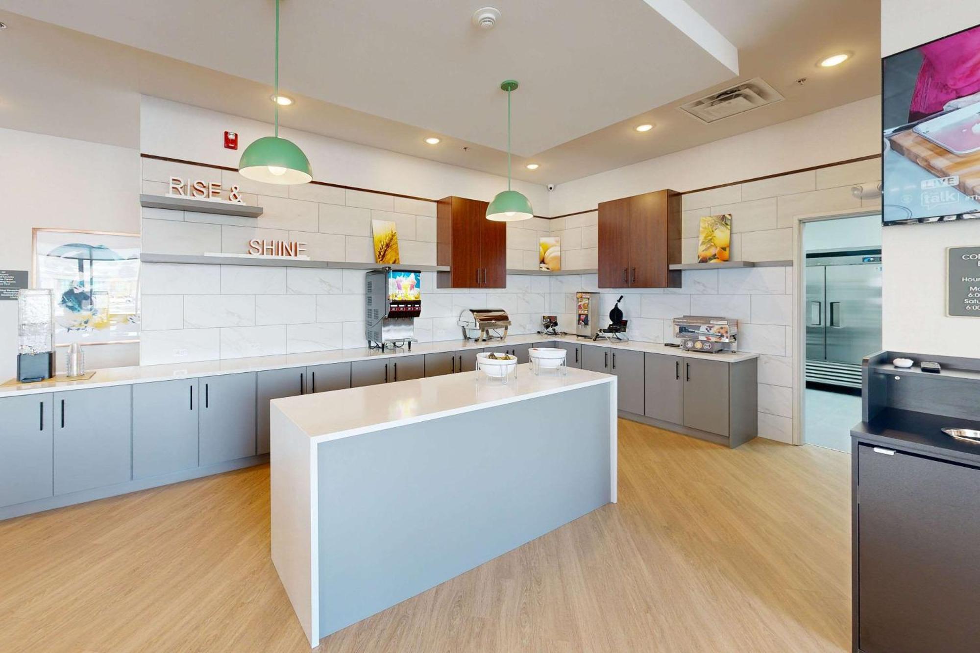 Comfort Inn & Suites At Sanford Sports Complex Су-Фолс Экстерьер фото