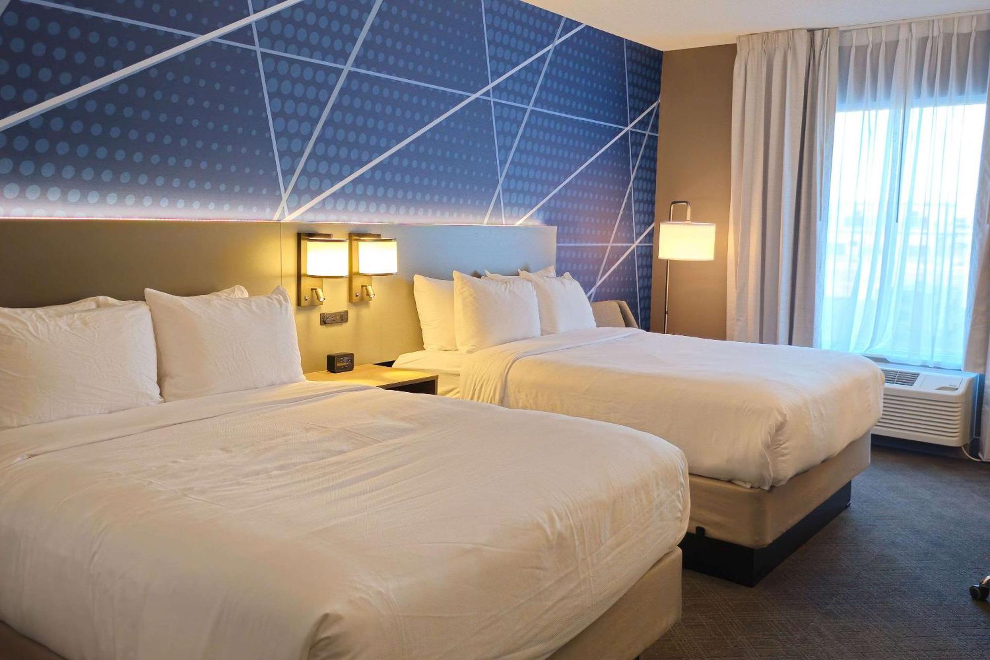 Comfort Inn & Suites At Sanford Sports Complex Су-Фолс Экстерьер фото