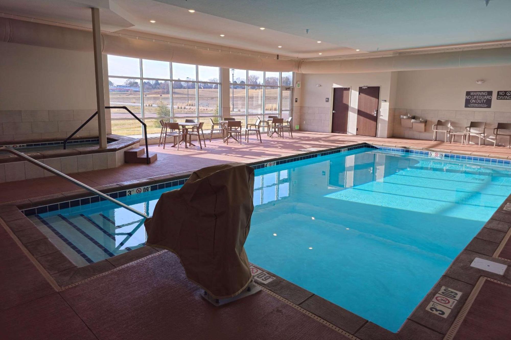 Comfort Inn & Suites At Sanford Sports Complex Су-Фолс Экстерьер фото