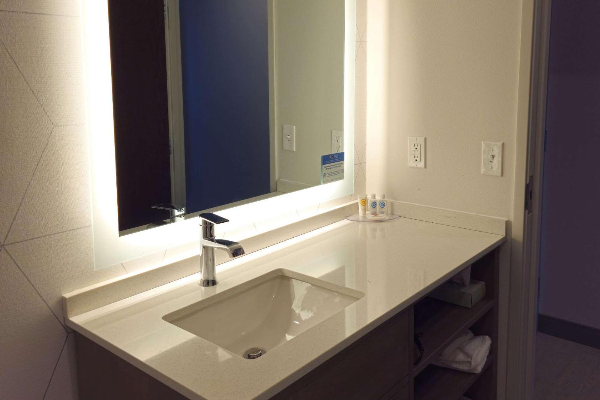 Comfort Inn & Suites At Sanford Sports Complex Су-Фолс Экстерьер фото