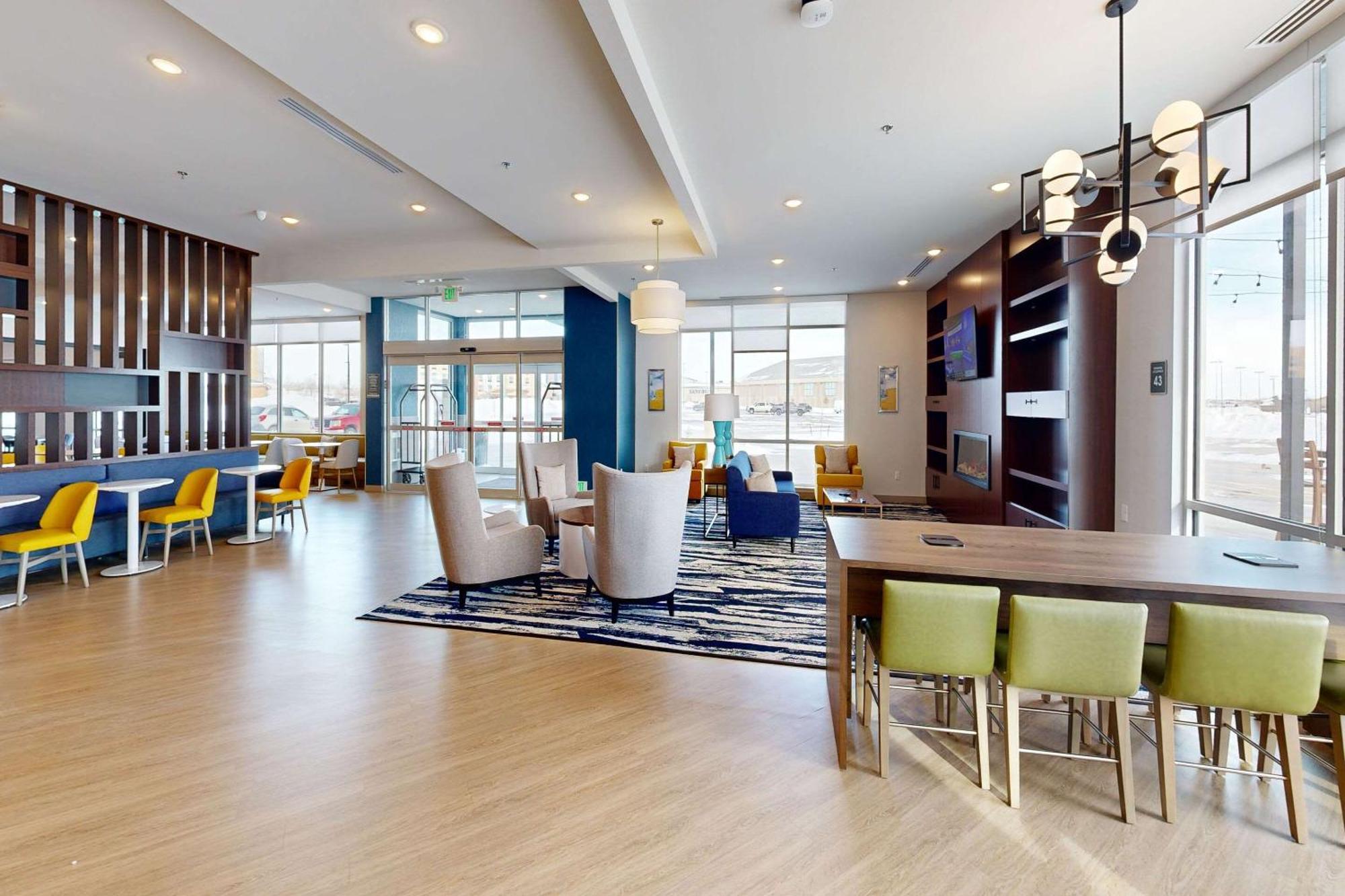 Comfort Inn & Suites At Sanford Sports Complex Су-Фолс Экстерьер фото